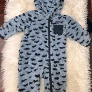 Patagonia Baby Furry Friends fleece bunting